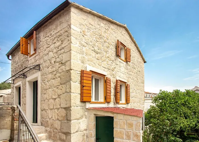 Maki Stone House - Parking On Request ! Apartamento
