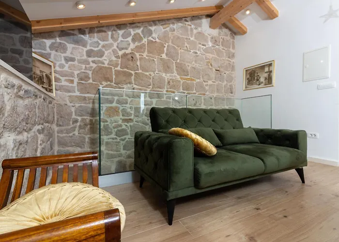 Maki Stone House - Parking On Request ! Apartamento *